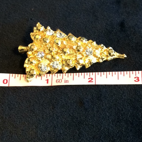Vintage New Christmas Tree Brooch - Picture 2 of 3